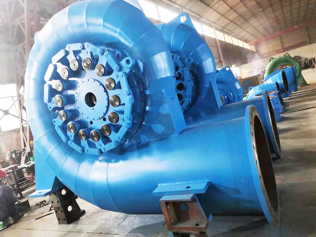 Benutzerdefinierte Farbwasserturbine 200kw-20mw Leistung 220V-690V Nennspannung