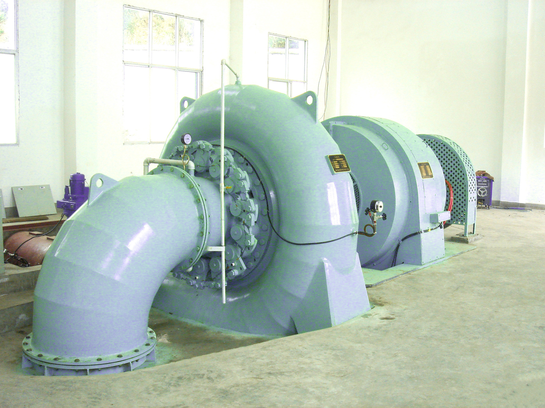 Automatischer Francis-Turbinengenerator aus Edelstahl 10kV Nennspannung 300KW-20MW Leistung