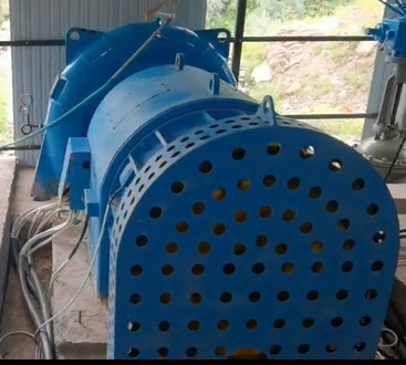 Effizienz Wasserturbine Innen-/Außenluft-/Wasserkühlung 220V-690V 200kw-20mw Leistungsausgabe