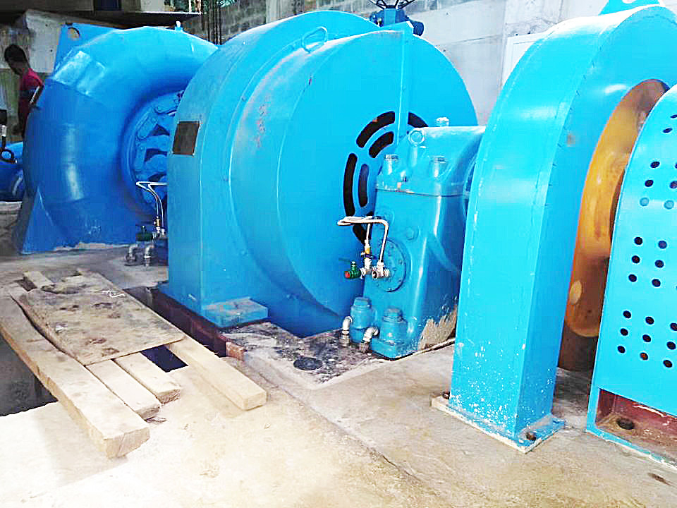 Nenngeschwindigkeit 450-2000 RPM Francis Hydroturbinengenerator vertikaler oder horizontaler Installationsmodus