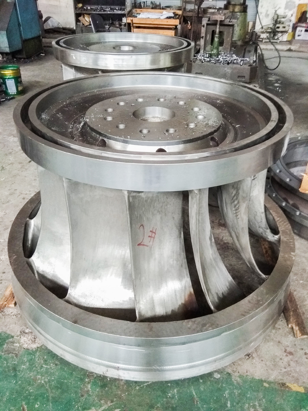 Vertikaler oder horizontaler Francis-Turbinengenerator 400V 800V 6,3kV 10kV 50Hz/60HZ 20m-300M Nennwasserkopf