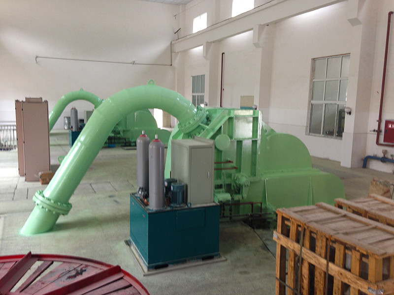 Wirkungsgrad Pelton-Turbinengenerator IP54 Nenngeschwindigkeit Luft/Öl-Kühlung Bereich 500-3000r/min