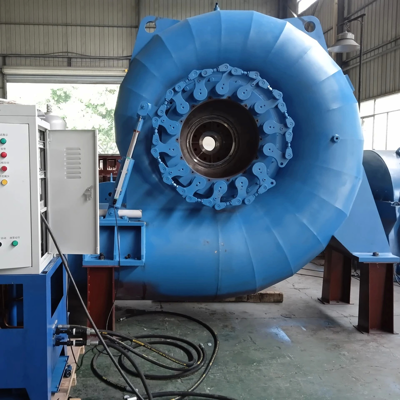 Vertikaler Wasserturbinengenerator 200kw-20mw Leistungsausgabe Nennfrequenz 50Hz/60Hz angepasste Farbe Luft/Wasser