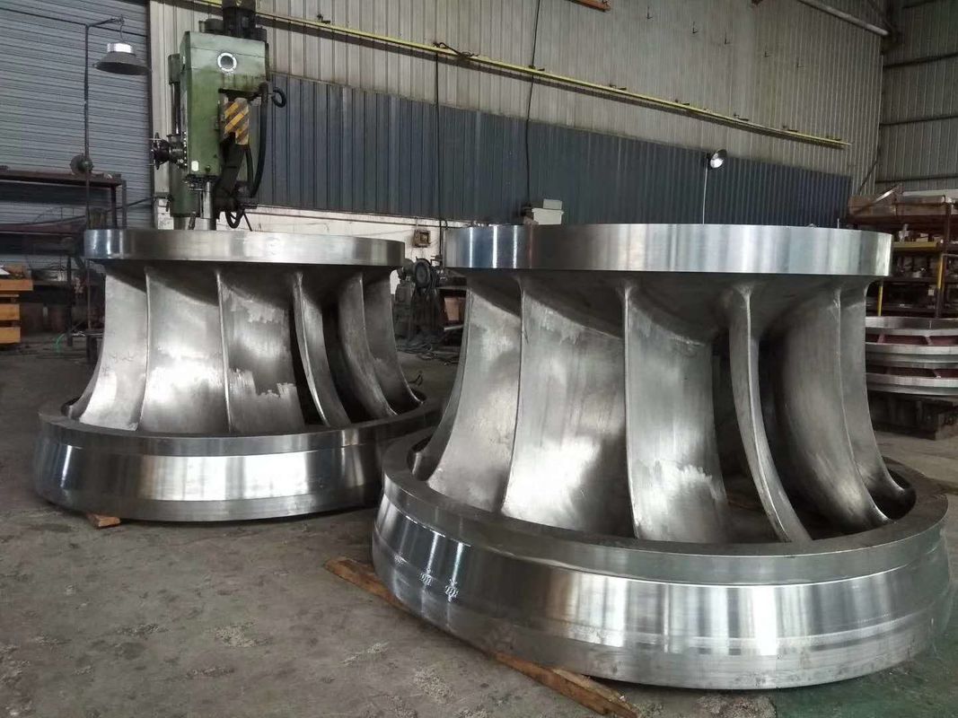 Francis-Turbinen-Generator mit hochfestem Stahl und Legierungs-Schaufelmaterial und 2000 kW Leistung mit automatischem Steuerungssystem