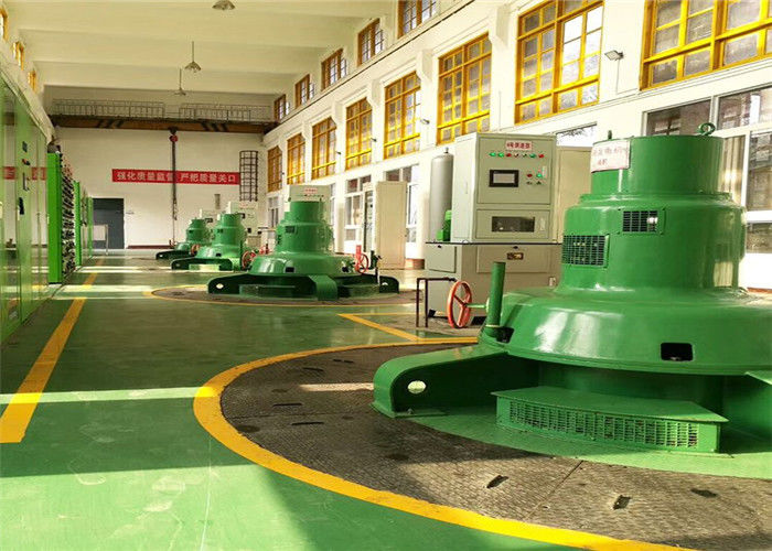 Wasserkühlung, wasserbetriebener Turbinengenerator, Spannung 400 V, 800 V, 6,3 kV, 10,5 kV, geeignet für die Stromerzeugung aus Wasserkraft