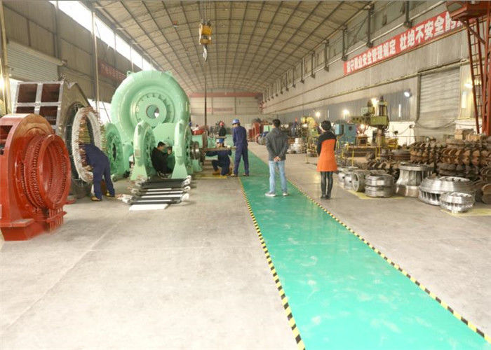 DN2250-3200mm Rohrdurchmesser Francis Wasserturbinengenerator mit 2000kw Einheitskapazität und automatischem Steuerungsmodus