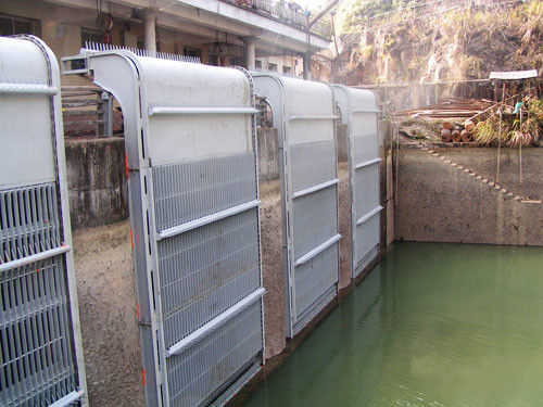 Industrielle Reinigungsmaschine mit einer Gestellbreite von 0,5 bis 3 Metern und hochfesten, korrosionsbeständigen Stahlkomponenten für automatische oder manuelle Steuerung