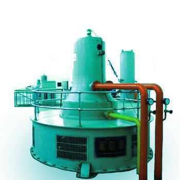 Leistungsfaktor 0,8–0,9. Wasserbetriebener Turbinengenerator mit Edelstahlblättern, ideal für die industrielle Energieerzeugung
