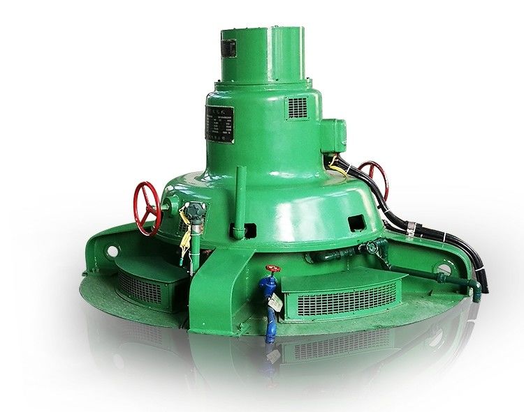 Leistungsfaktor 0,8–0,9. Wasserbetriebener Turbinengenerator mit Edelstahlblättern, ideal für die industrielle Energieerzeugung