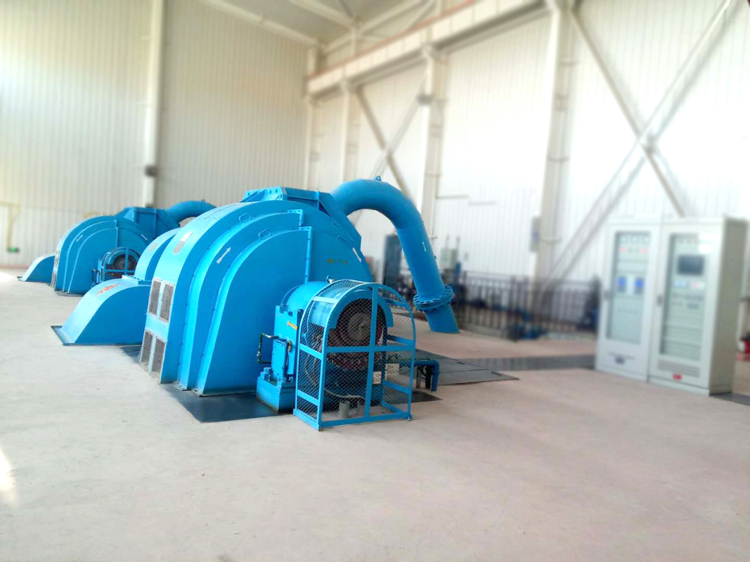 500-3000r/min Geschwindigkeitsbereich Turbinengenerator Pelton-Typ mit Bürstenloser Anregungsart